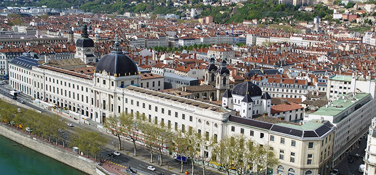 Le Grand Hôtel-Dieu se met à table.